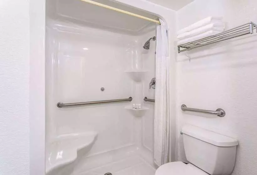 Hotel Ramada By Wyndham Altamonte Springs Near I4