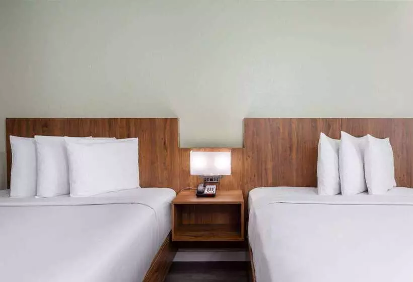 Hotel Ramada By Wyndham Altamonte Springs Near I4