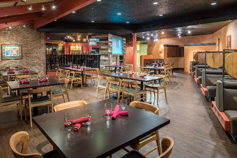 Red Lion Hotel Pasco Airport & Conference Center