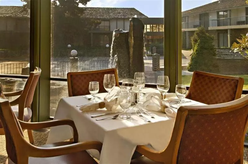 Red Lion Hotel Pasco Airport & Conference Center