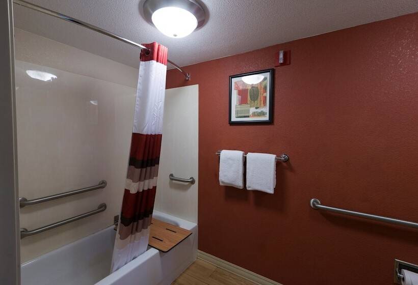 هتل Red Roof Inn Dayton North Airport