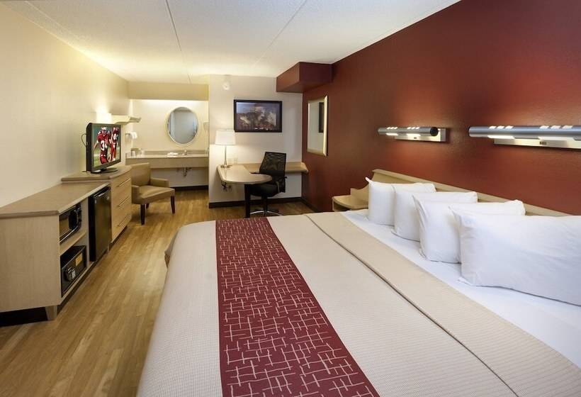 هتل Red Roof Inn Dayton North Airport