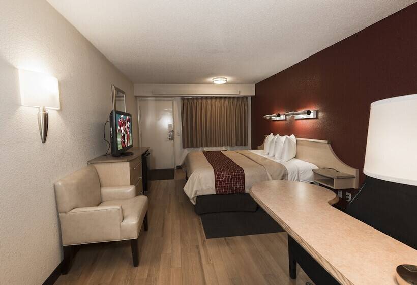 هتل Red Roof Inn Dayton North Airport