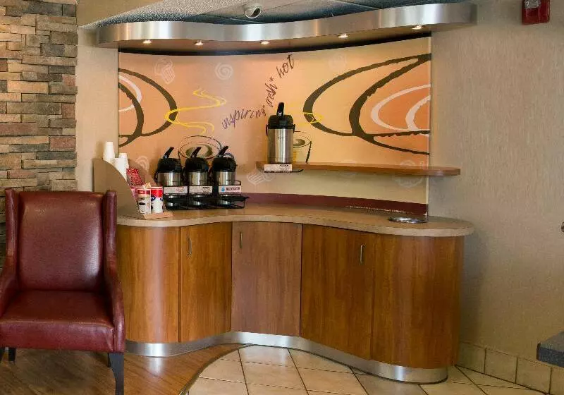 Отель Red Roof Inn Dayton South Miamisburg