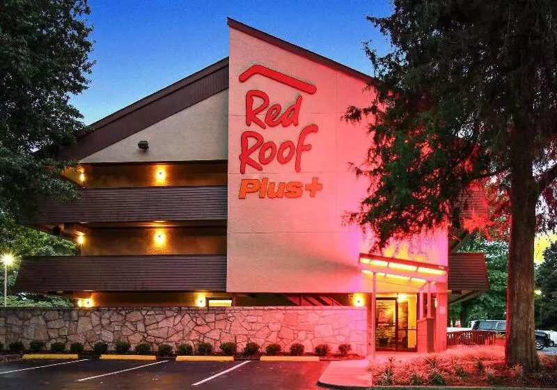 Отель Red Roof Inn Plus+ Atlanta Buckhead