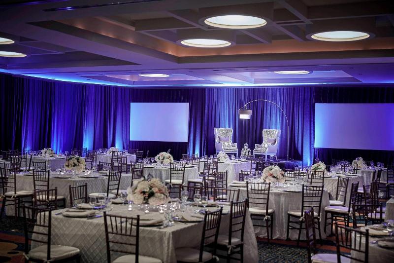 ホテル Marriott Long Beach Downtown