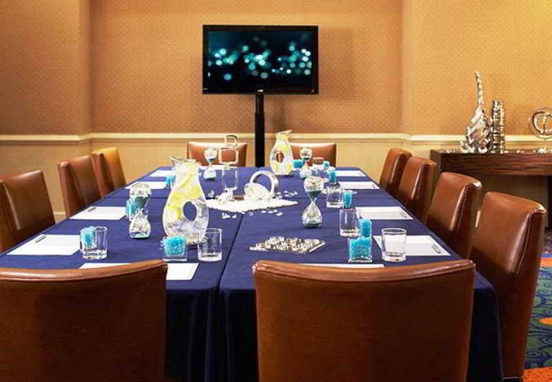 ホテル Marriott Long Beach Downtown