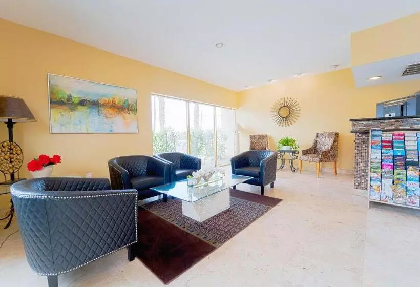 בית מלון כפרי Royal Plaza Inn