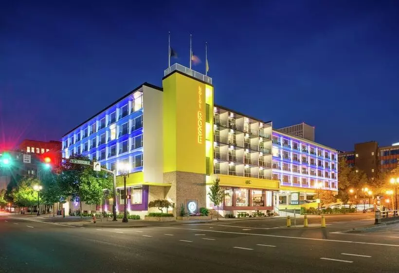 Staypineapple, Hotel Rose, Downtown Portland