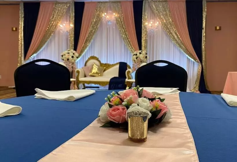 Hotelli Albany Airport Inn