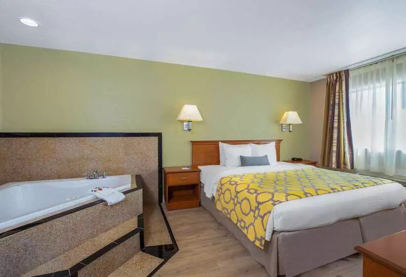 فندق Baymont By Wyndham Tehachapi