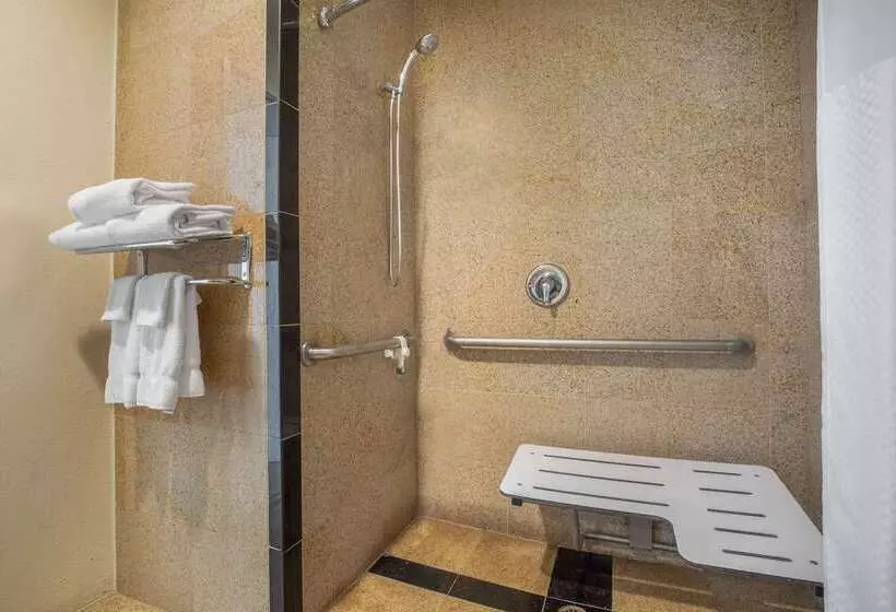 فندق Baymont By Wyndham Tehachapi