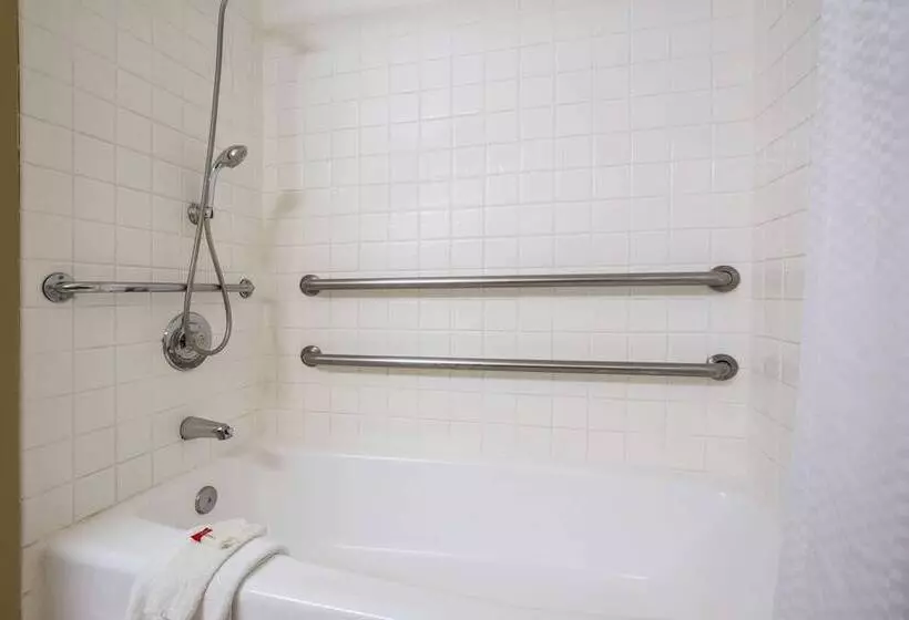 فندق Baymont By Wyndham Tehachapi