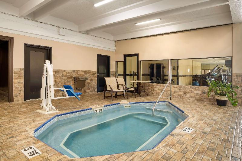 فندق Americinn By Wyndham Grand Rapids Airport North