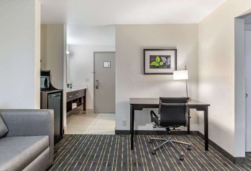 فندق Comfort Inn & Suites Tigard Near Washington Square