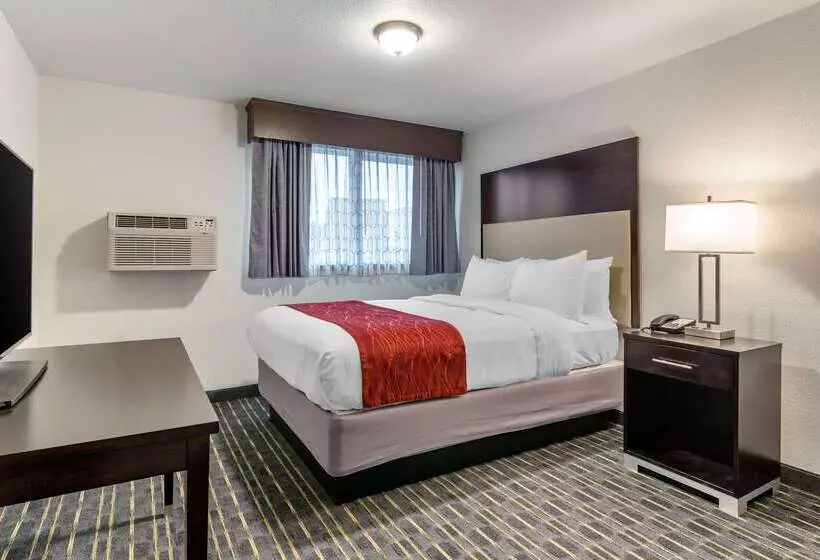 هتل Comfort Inn & Suites Tigard Near Washington Square
