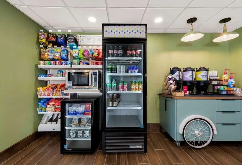 ホテル Economy 7 Inn   Norfolk