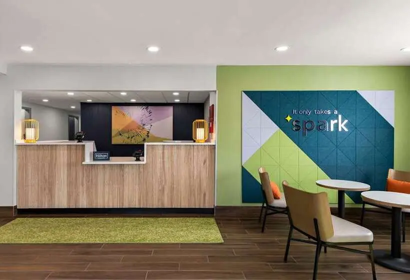 ホテル Economy 7 Inn   Norfolk