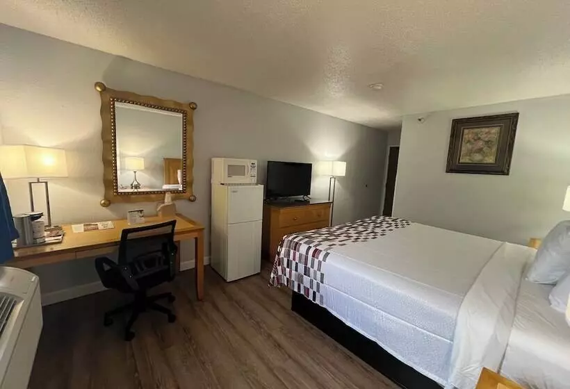 酒店 Economy 7 Inn   Norfolk