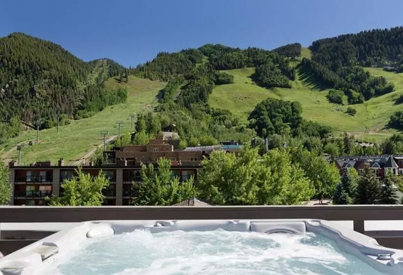 호텔 Independence Square Lodge By Frias