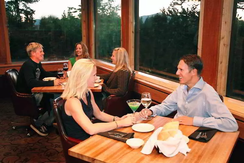 Hotel Lakeside Inn & Casino