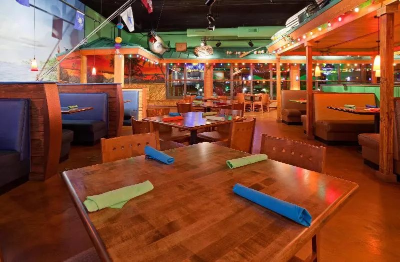 בית מלון כפרי Radisson Milwaukee West