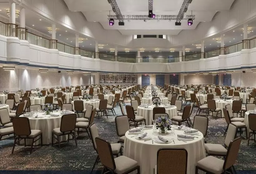 בית מלון כפרי Cleveland Autograph Collection