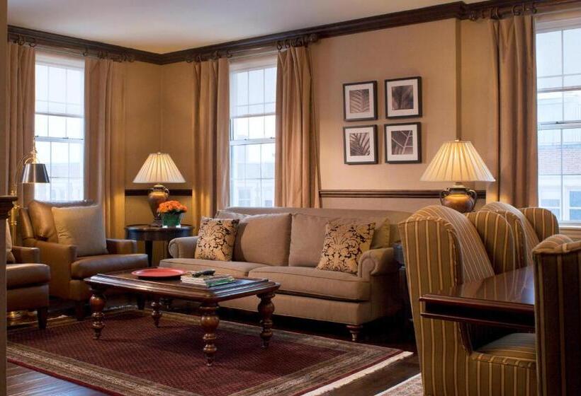 هتل Sheraton Commander