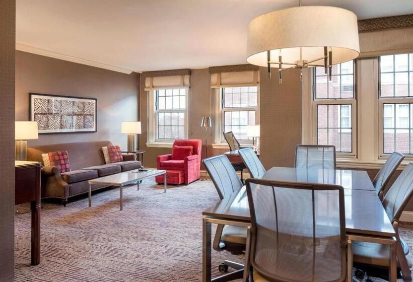 هتل Sheraton Commander