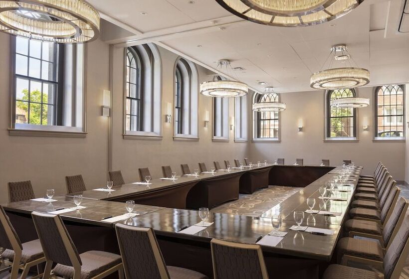 هتل Sheraton Commander