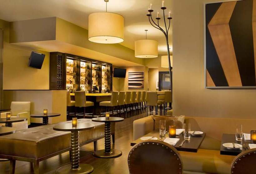 هتل Sheraton Commander