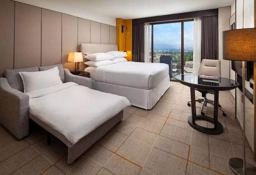 فندق Sheraton Universal