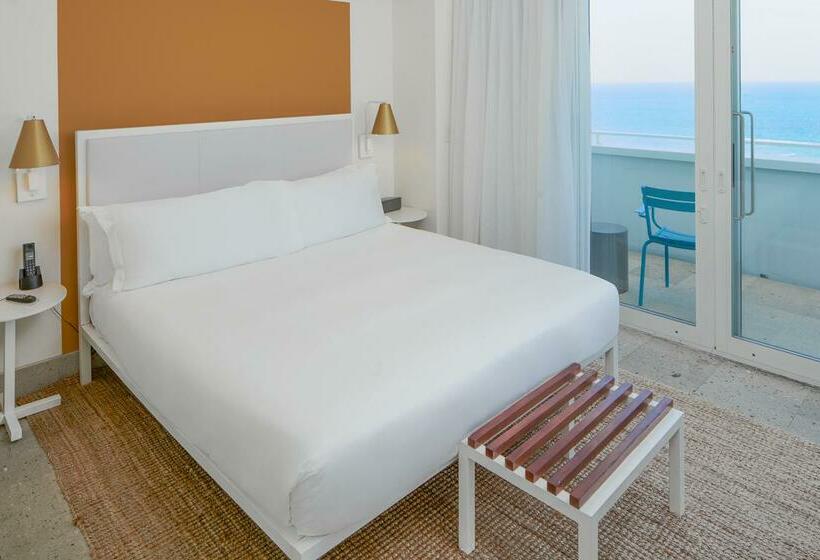 هتل Shore Club South Beach