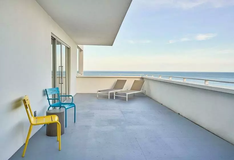 Отель Shore Club South Beach