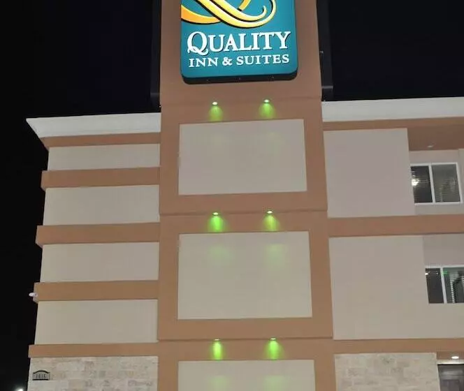 Hotel Quality Inn & Suites Plano East   Richardson