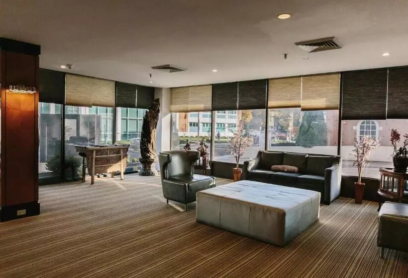 호텔 Stamford Suites