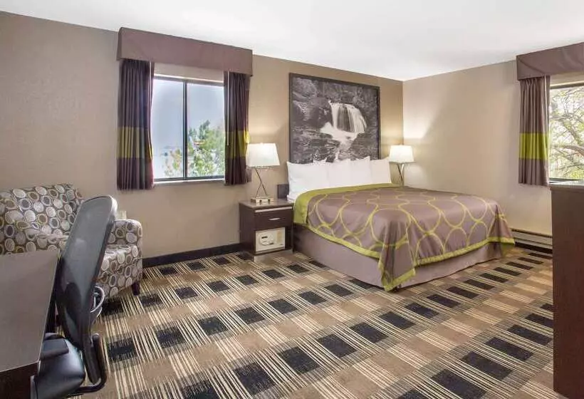 هتل Super 8 By Wyndham Billings