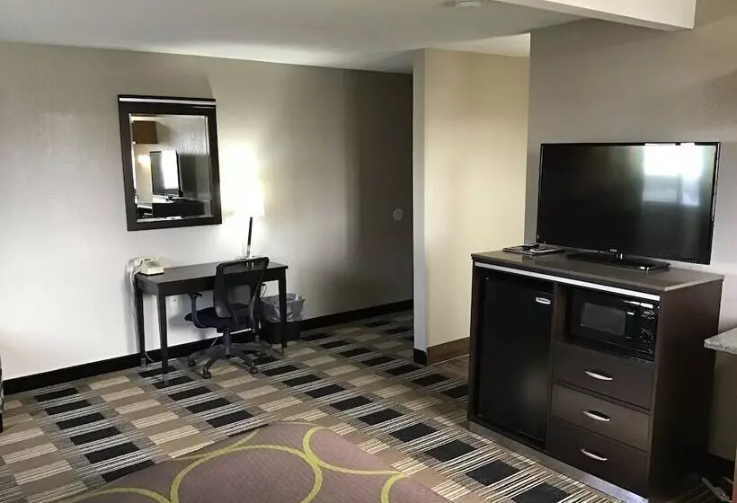 هتل Super 8 By Wyndham Billings