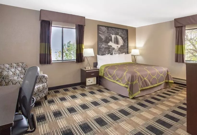 هتل Super 8 By Wyndham Billings