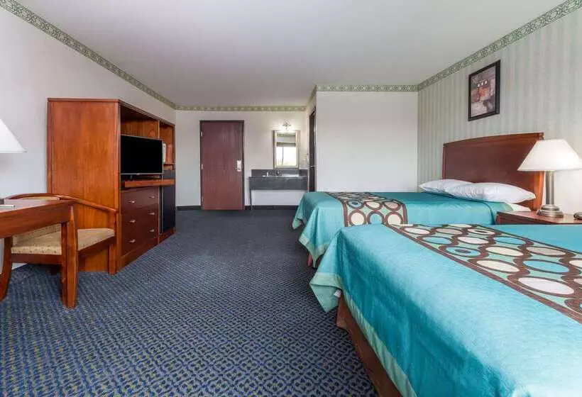 فندق Super 8 By Wyndham Sacramento