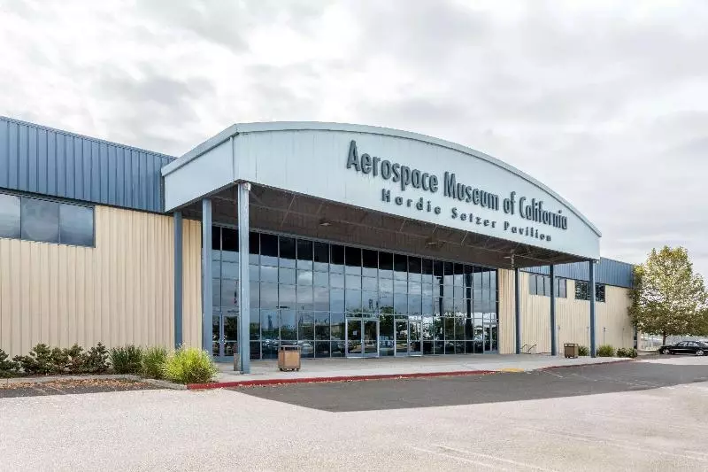 فندق Super 8 By Wyndham Sacramento