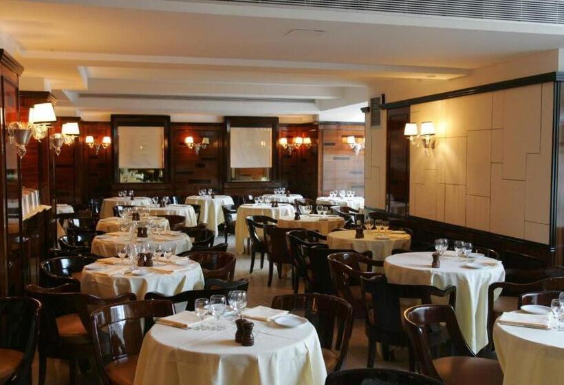 호텔 The Sherry Netherland