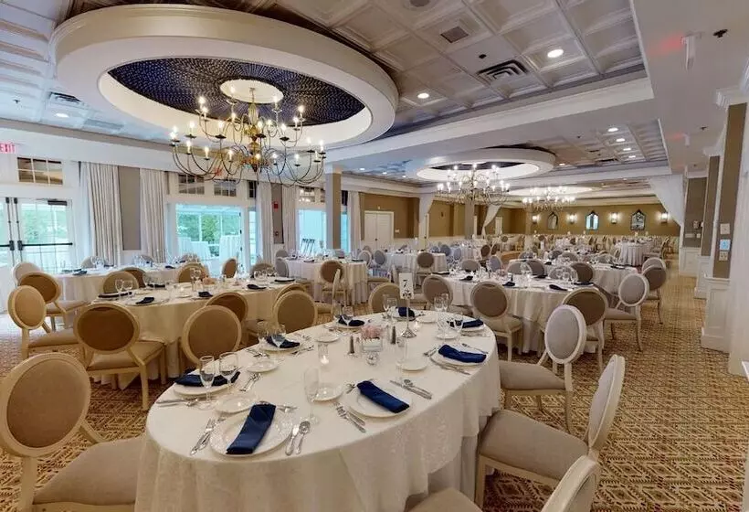 فندق The Simsbury Inn