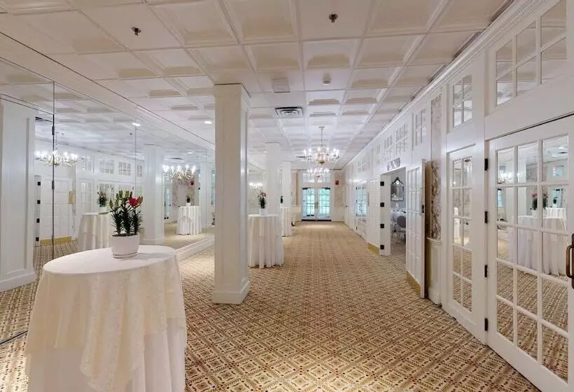 فندق The Simsbury Inn