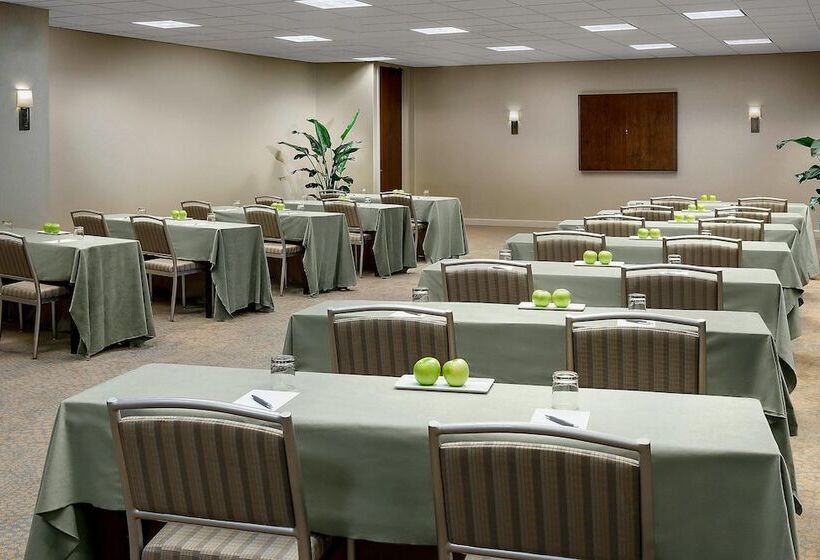 בית מלון כפרי The Westin Chicago Northwest