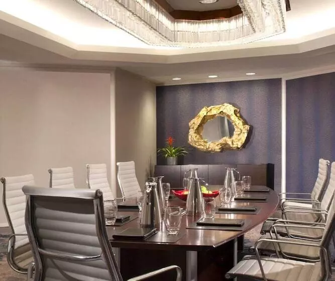 בית מלון כפרי The Westin Dallas Park Central