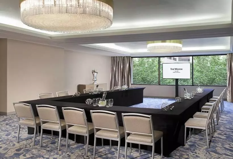 בית מלון כפרי The Westin Dallas Park Central