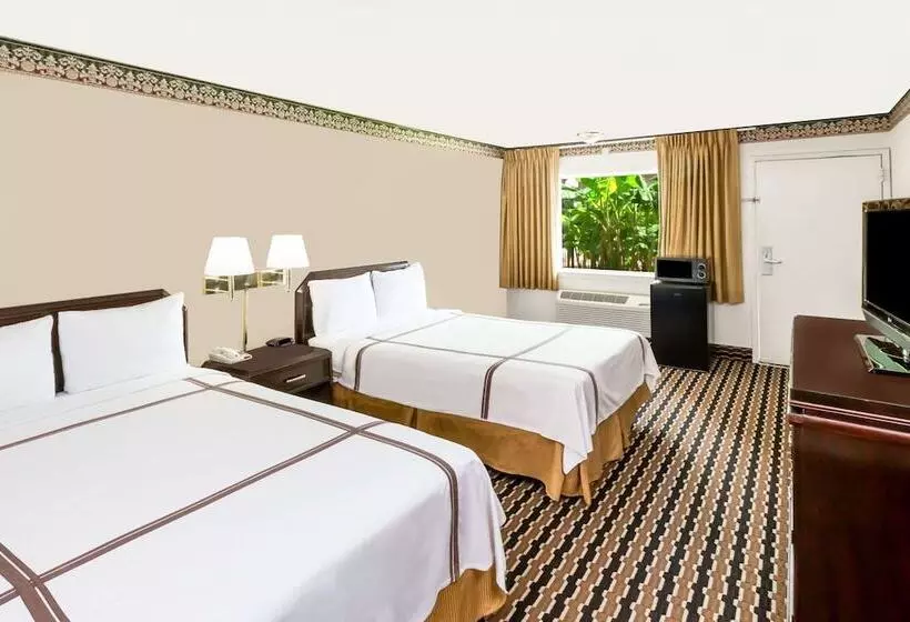 酒店 Travelodge By Wyndham Shreveport La