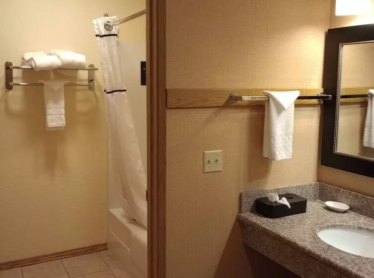 فندق Wingate By Wyndham Mount Vernon