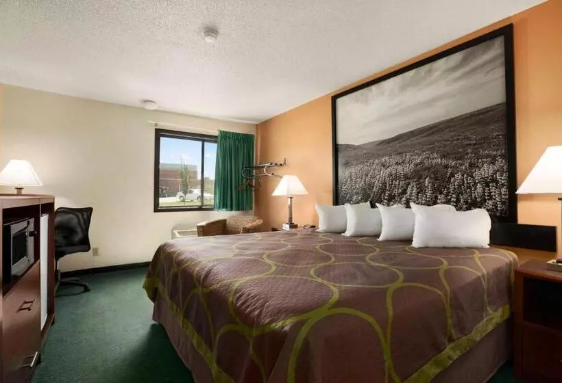 فندق على الطريق Super 8 By Wyndham Concordia